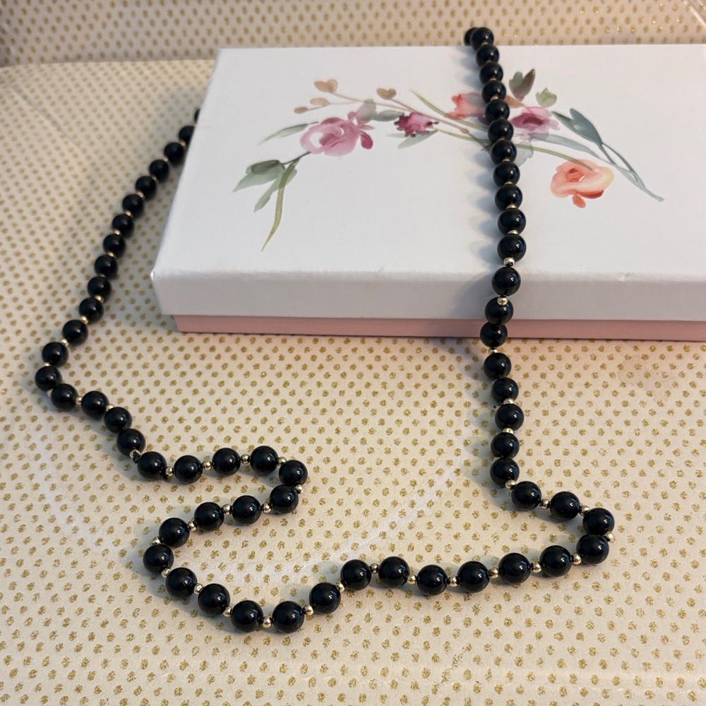 Black Onyx Vintage Beaded Necklace w 12K Gold beads. 1980’s